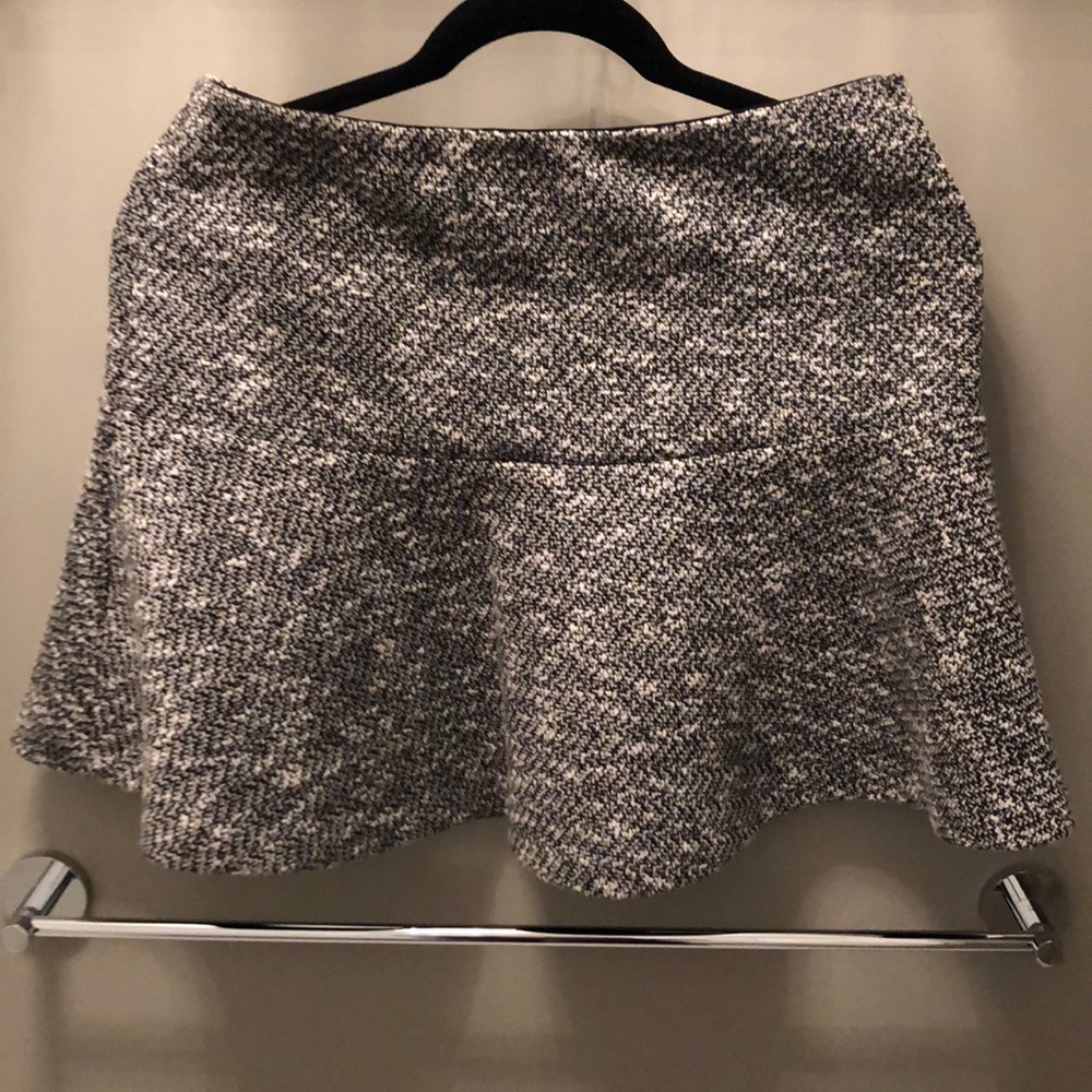 Loft tweed mini skirt (size s)